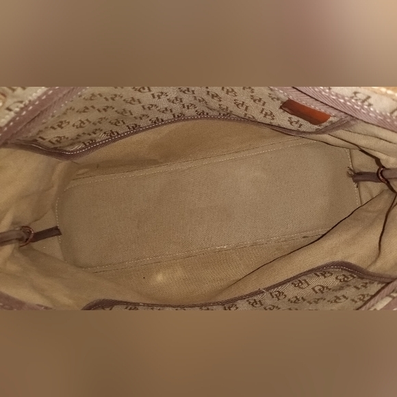 Dooney And Bourke - Picture 6 of 7